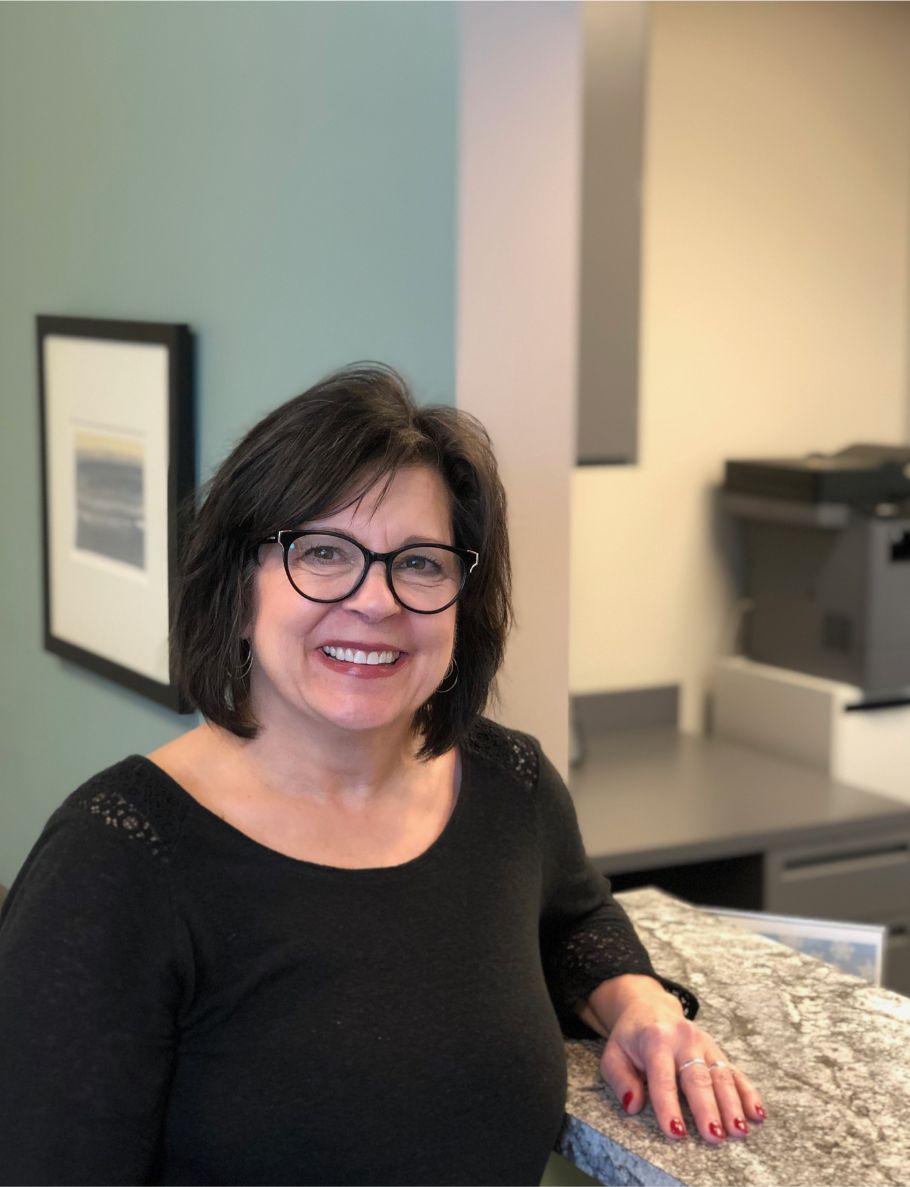 Lincoln Female Dentist